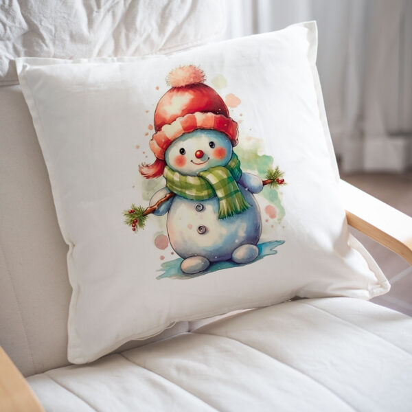 Уникална възглавница за Коледа с малко снежно човече Щампа: Коледа със снежно човече с плетена шапка