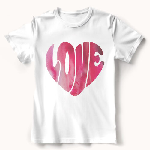 Тениска със сърце и надпис Love