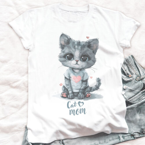 Тениска с надпис Cat Mom и сиво коте със сърце, бял органичен памук