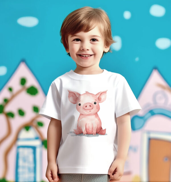 Pig WB0938 20 Детска тениска с прасенце, седнало, детайл от щампата