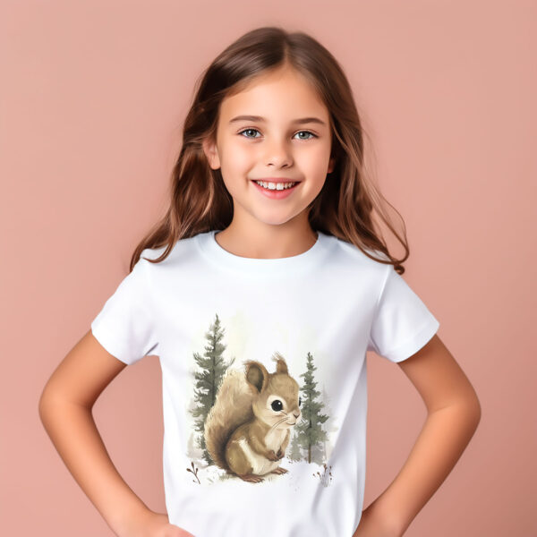 Squirrel WB0909 17 Детска тениска с катеричка пред борче, бял органичен памук