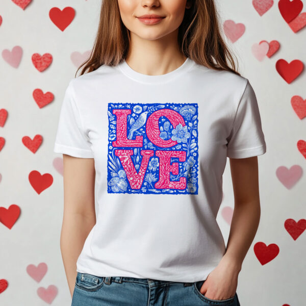Щампа: надпис Love в синя рамка
